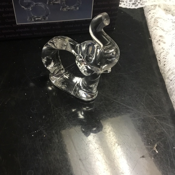 Napkin ring, dinner party, elephant vintage Pier 1 nickel plated napkin ring - Picture 2 of 9